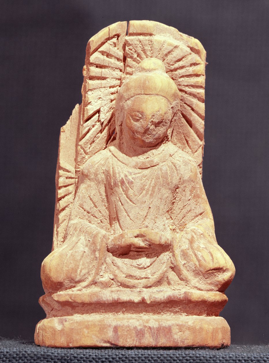 तमसुक् (शिनजियांग) से चौथी-पांचवीं शताब्दी (लकड़ी) में बुद्ध ने ध्यान में बैठा द्वारा चीनी स्कूल