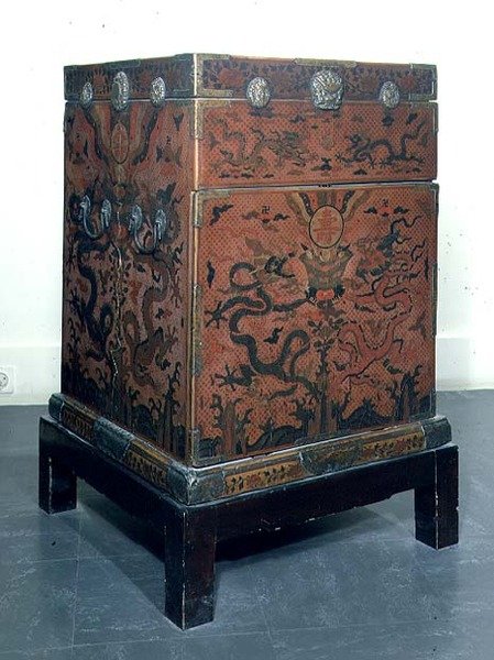 वनली ट्रैवल कॉफ़र, 1613 (लाख) द्वारा चीनी स्कूल