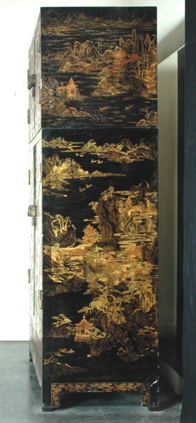 इंपीरियल अलमारी, किंग राजवंश, कांग्सी काल (1662-1722) (स्वर्ण लाह) द्वारा चीनी स्कूल चीनी स्कूल