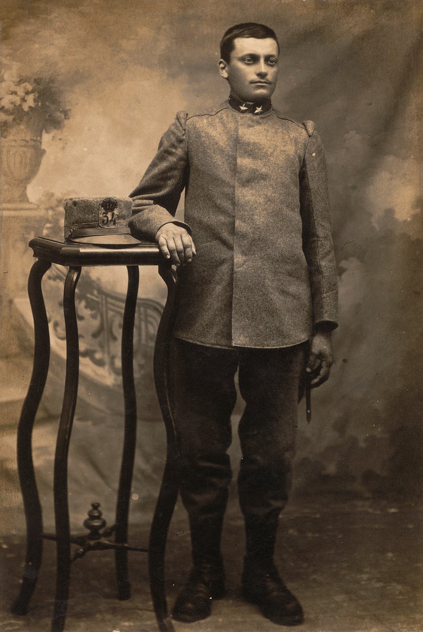 एल्बम "द जीएम आर आर्मी (प्रथम विश्व युद्ध)": देश की वर्दी में 34वीं इन्फैंट्री रेजिमेंट के सैनिक (बी/डब्ल्यू फोटो) द्वारा Conterno Conterno
