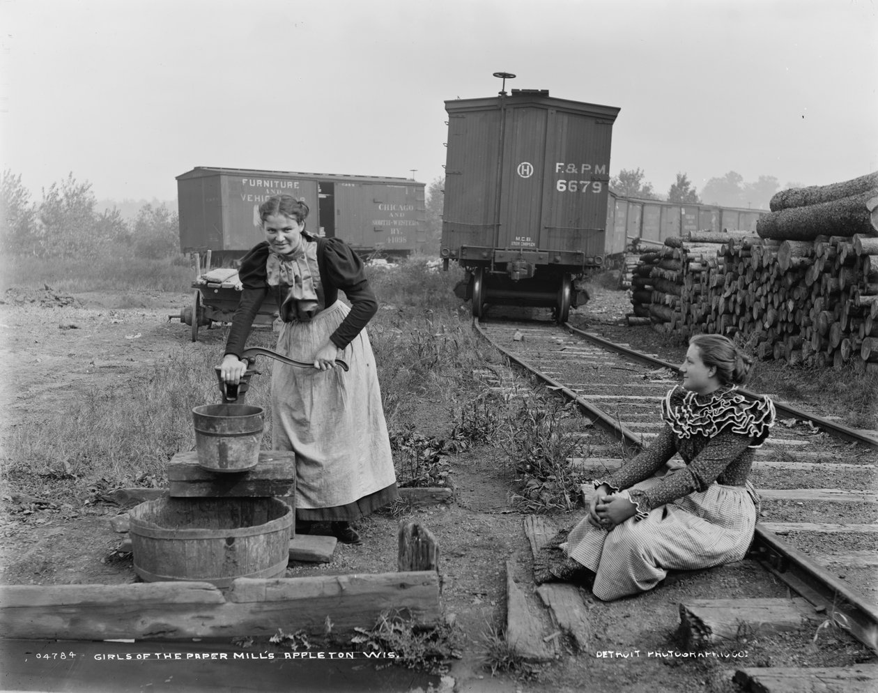 पेपर मिल्स की लड़कियां, एपलटन, विस्कॉन्सिन, c.1880-99 द्वारा डेट्रोइट प्रकाशन कंपनी