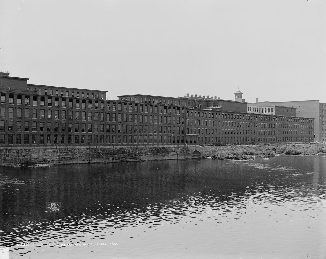 मेरिमैक नदी, लोवेल, मैसाचुसेट्स पर मिल्स, c.1908 द्वारा डेट्रोइट प्रकाशन कंपनी
