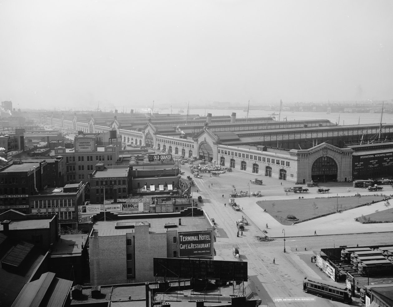 न्यू चेल्सी पियर्स, न्यूयॉर्क, c.1900-20 द्वारा डेट्रोइट प्रकाशन कंपनी