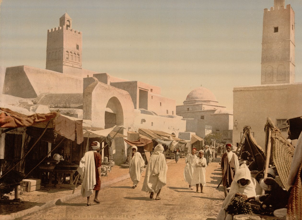 प्रिंसिपल स्ट्रीट, कैरवान, ट्यूनीशिया में एक मस्जिद, c.1899 (फोटोमैकेनिकल प्रिंट) द्वारा डेट्रोइट फोटोग्राफिक कंपनी