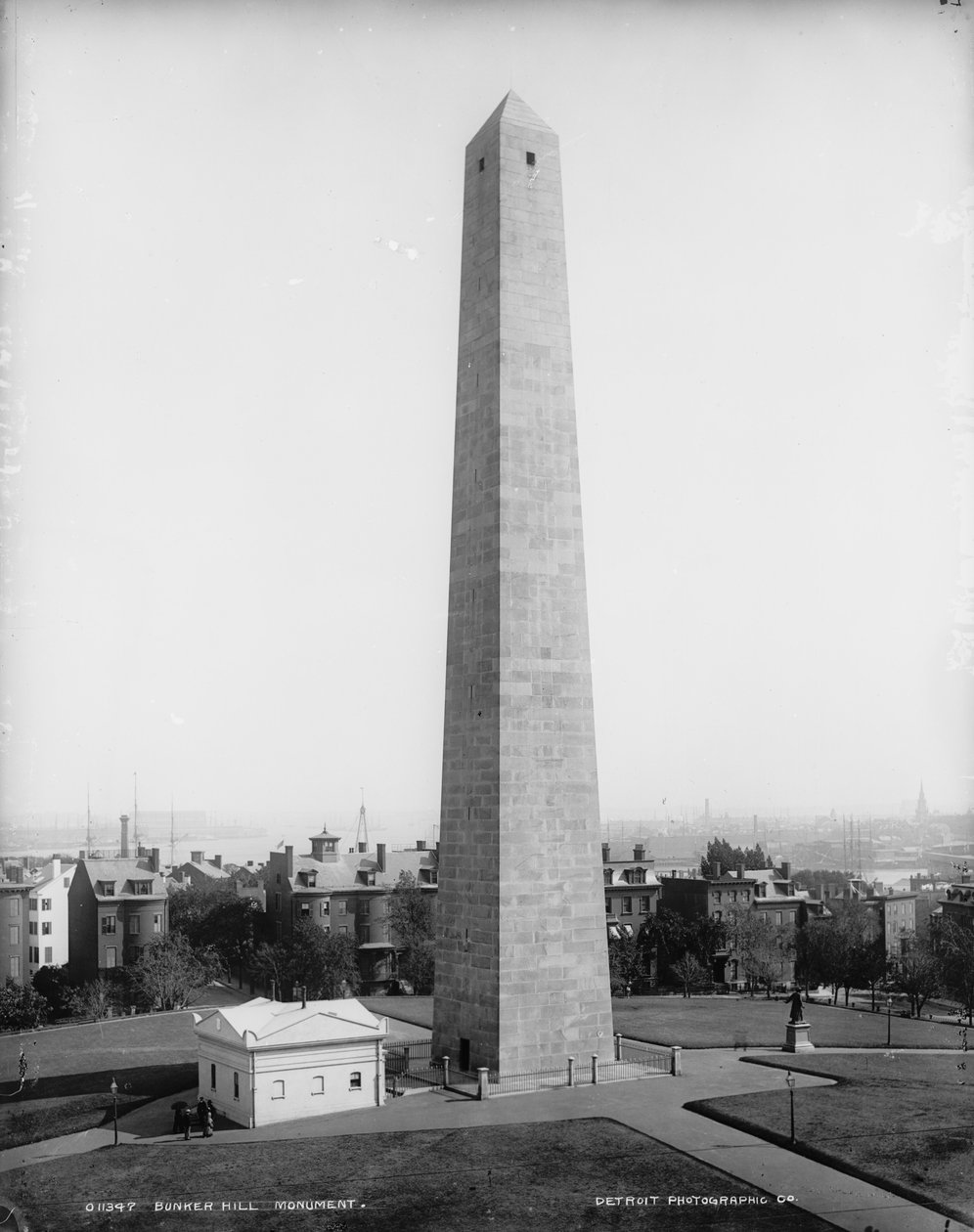 बंकर हिल स्मारक, चार्ल्सटन, मैसाचुसेट्स, c.1890-99 द्वारा डेट्रोइट प्रकाशन कंपनी