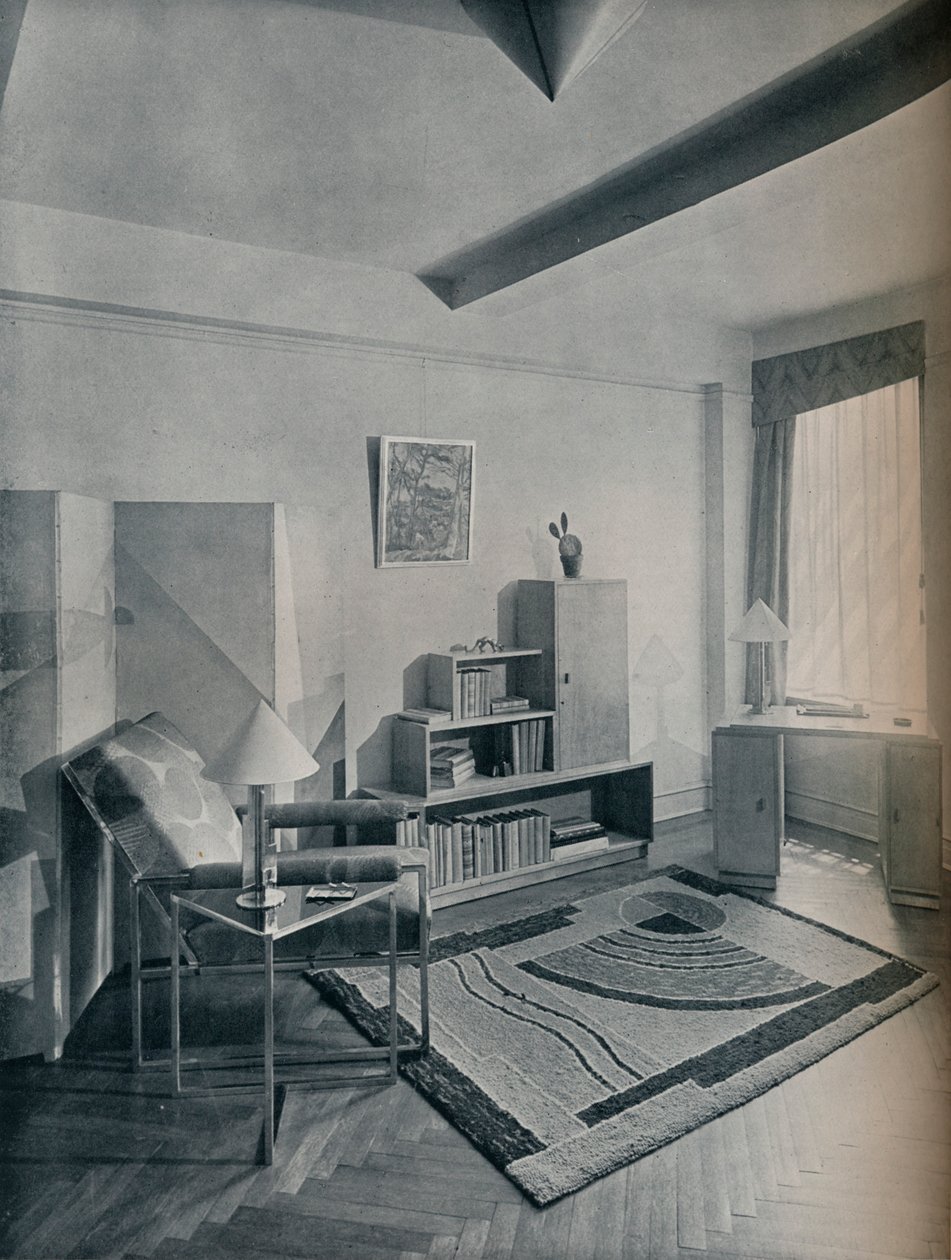 1930 के अलेक्जेंडर काचिंस्की द्वारा डिजाइन और निष्पादित फर्नीचर द्वारा ड्रिक्स दुरिया