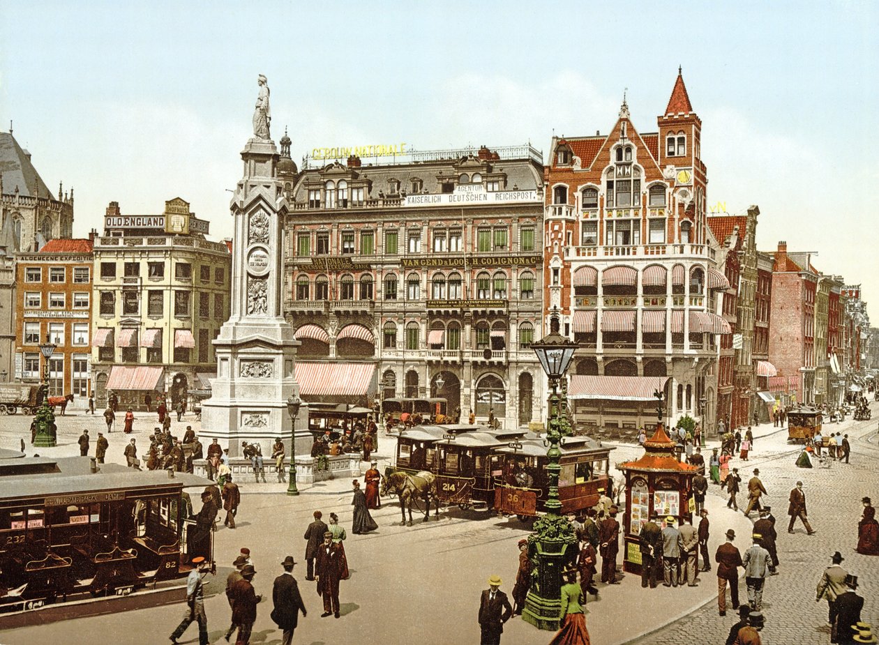 एम्स्टर्डम में डैम स्क्वायर का दृश्य, 1890-1900 द्वारा डच फोटोग्राफर