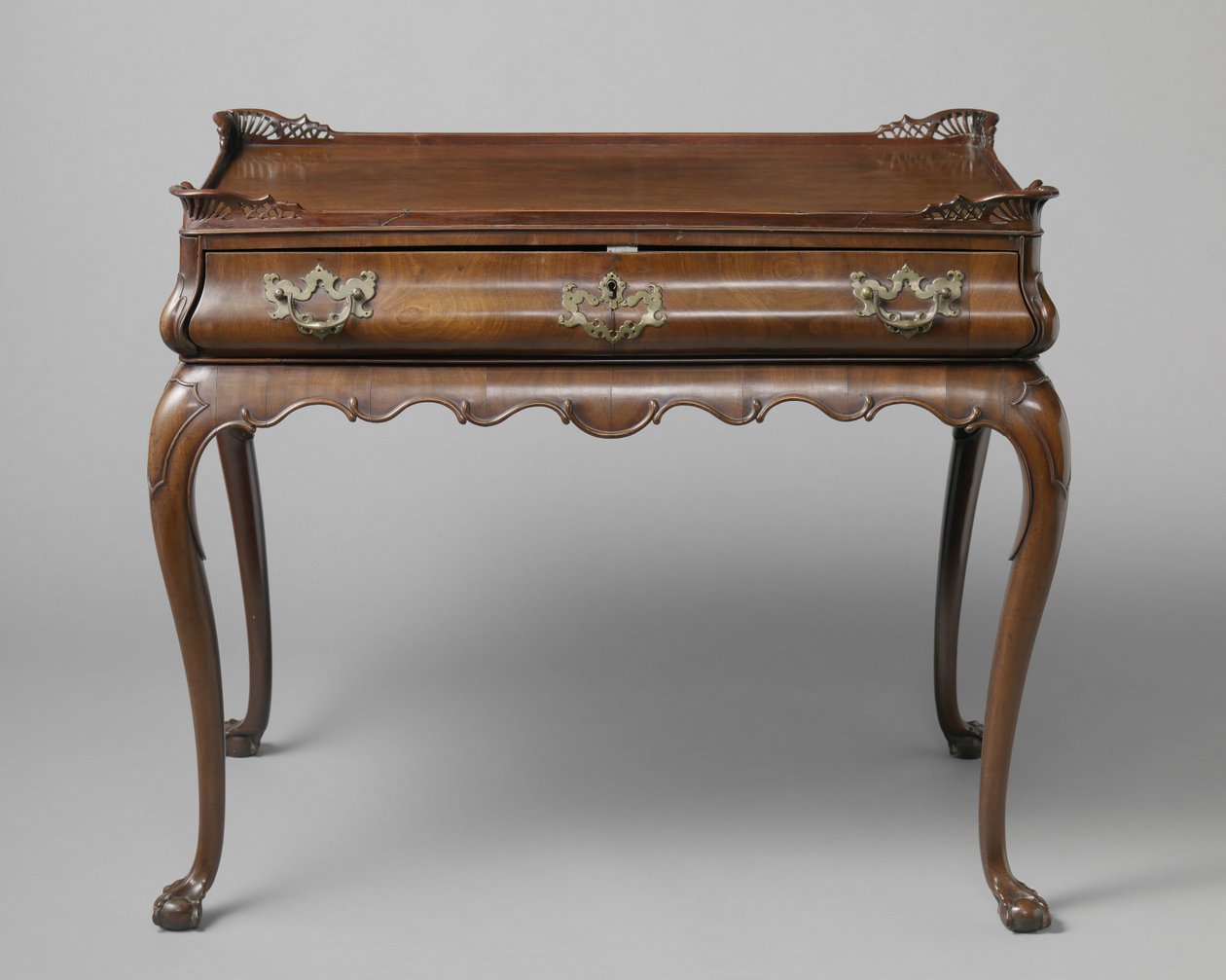 चाय की मेज, c.1750-75 द्वारा डच स्कूल