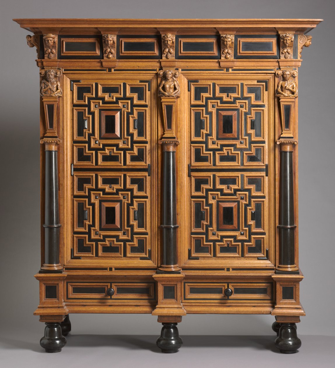 हॉलैंड में निर्मित अलमारी (कास्ट), c.1625-1650 (आबनूस और शीशम के लिबास के साथ ओक) द्वारा डच स्कूल