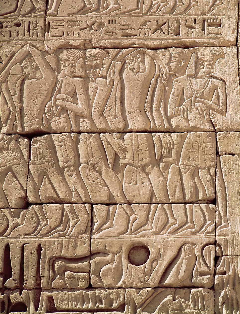 फिलिस्तीन कैदियों को रामसेस तृतीय (c.1184-1153 ईसा पूर्व) के मंदिर से ले जाया जा रहा है द्वारा मिस्र का 20 वां राजवंश
