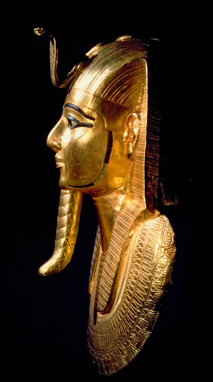 Psusennes I (c.1039-991 ईसा पूर्व) का अंत्येष्टि मास्क तीसरा मध्यवर्ती काल (लैपिस लाजुली और काले और सफेद कांच के साथ सोना जड़ा हुआ) द्वारा मिस्र का 21 वां राजवंश