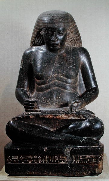 हापु का पुत्र अमनहोट, अमून के मंदिर, कर्नाक से क्रॉस-लेग्ड बैठा, c.1391-53 ई.पू. द्वारा मिस्र का 18वां राजवंश Dy