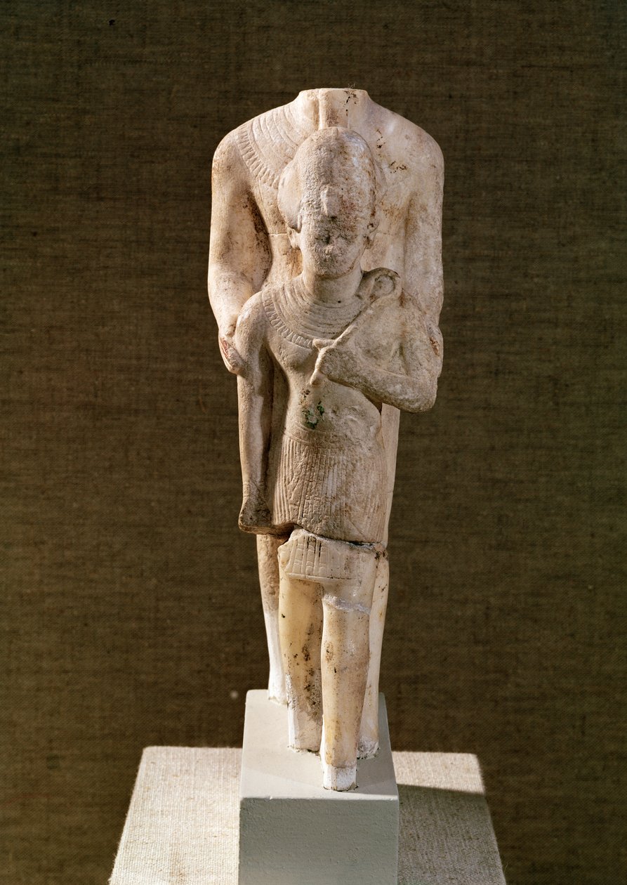 अमुन, करनक (चूना पत्थर) के मंदिर से अमेनहोट III (1382-44 ईसा पूर्व) की रक्षा करने वाले अमुन द्वारा मिस्र का 18वां राजवंश Dy