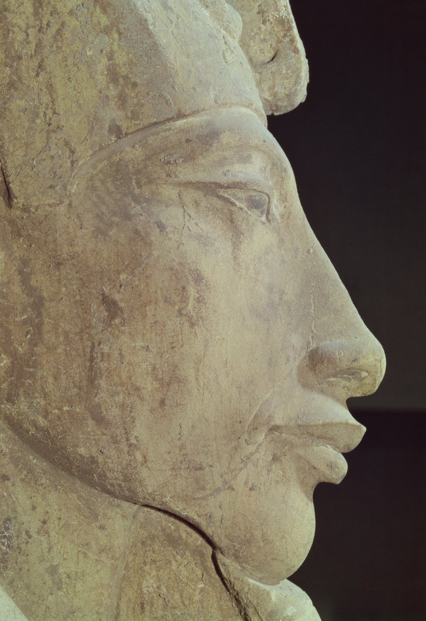 अमून, कर्णक के मंदिर से एमेनोफिस IV (अखेनटेन) (c.1364-1347 ईसा पूर्व) की बस्ट, c.1353-1337 ईसा पूर्व (सैंडस्टोन) (विस्तार) द्वारा मिस्र का 18वां राजवंश Dy
