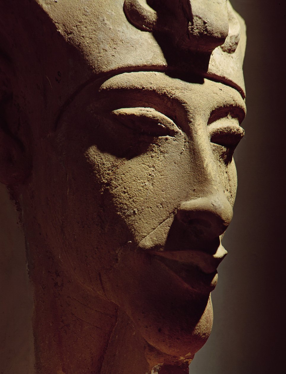 एमेनोफिस IV (अखेनाटेन) के प्रमुख (c.1364-47 ईसा पूर्व) द्वारा मिस्र का 18वां राजवंश Dy