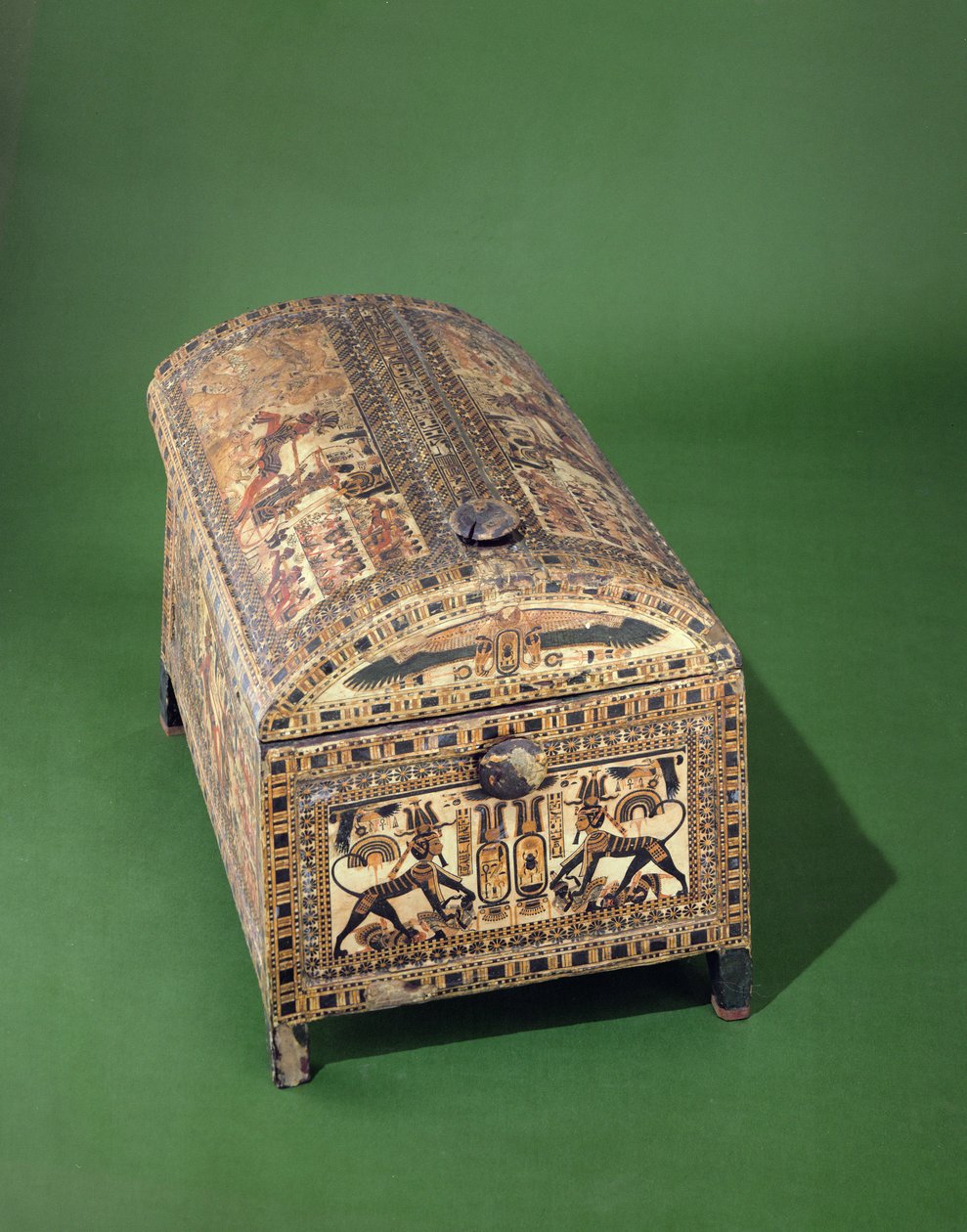 तूतनखामन चेस्ट, न्यू किंगडम, c.1340 ईसा पूर्व (चित्रित लकड़ी) द्वारा मिस्र का 18वां राजवंश Dy