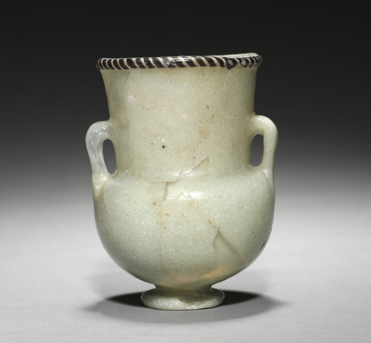असामान्य बोतल, या क्रैटिस्कोस, 18 वीं शताब्दी के अंत में, c.1336-1295 ईसा पूर्व द्वारा मिस्र का 18वां राजवंश Dy