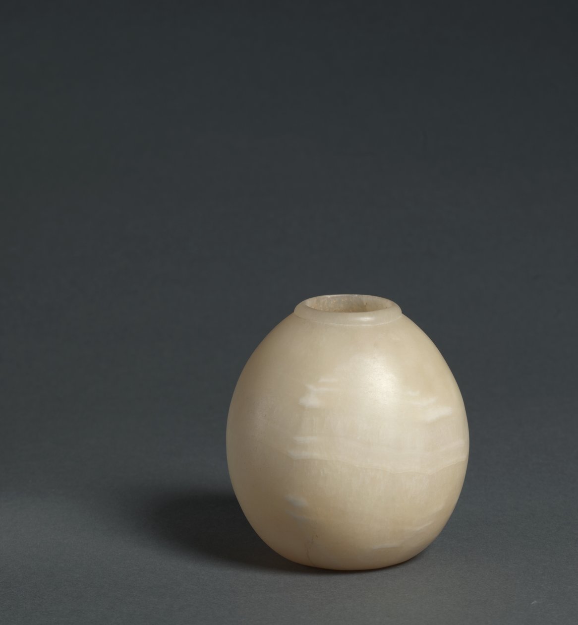 शुतुरमुर्ग के रूप में वेसल, न्यू किंगडम, c.1540-1296 ई.पू. द्वारा मिस्र का 18वां राजवंश Dy