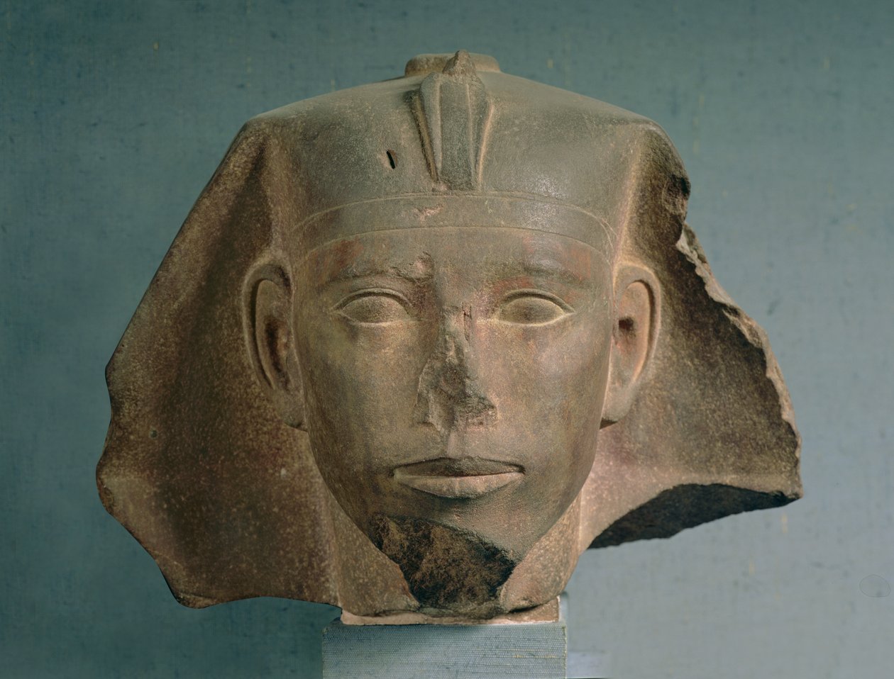 अबू रोश, ओल्ड किंगडम, c.2565-2558 ई.पू. (क्वार्टजाइट) से किंग जिडेफ्रे, (50746 भी देखें) द्वारा मिस्र का 4 वां राजवंश