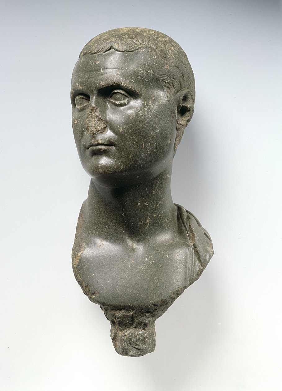 रोमन नोबलमैन का बस्ट, जिसे मार्क एंथोनी (c.82-30BC) कहा जाता है, संभवतः अलेक्जेंड्रिया, मिस्र से, 50 ईसा पूर्व - 50 ईस्वी (विद्वान) द्वारा मिस्र का टॉलेमिक काल