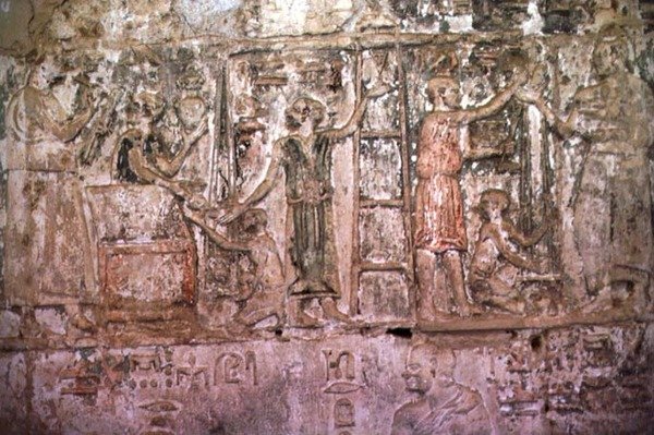 पेटोसिरिस के मकबरे में शिल्पकारों को अपने काम की पेशकश करते हुए राहत, c.300 ई.पू द्वारा मिस्र का टॉलेमिक काल