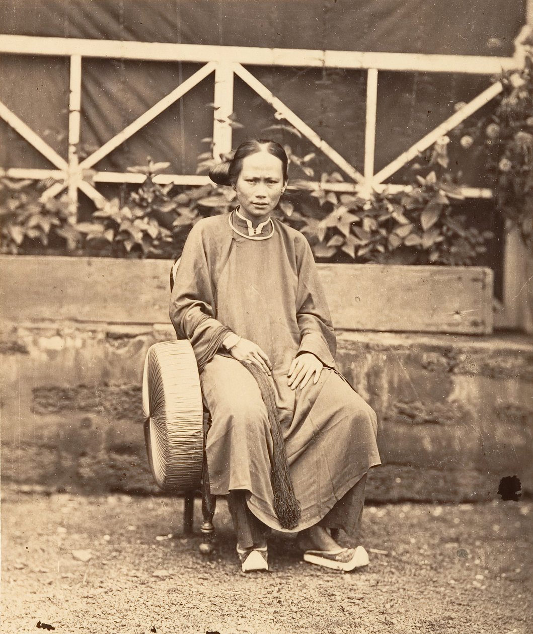 एनामाइट महिला, साइगॉन, कोचिनचिना, 1866। द्वारा एमिल गसेल