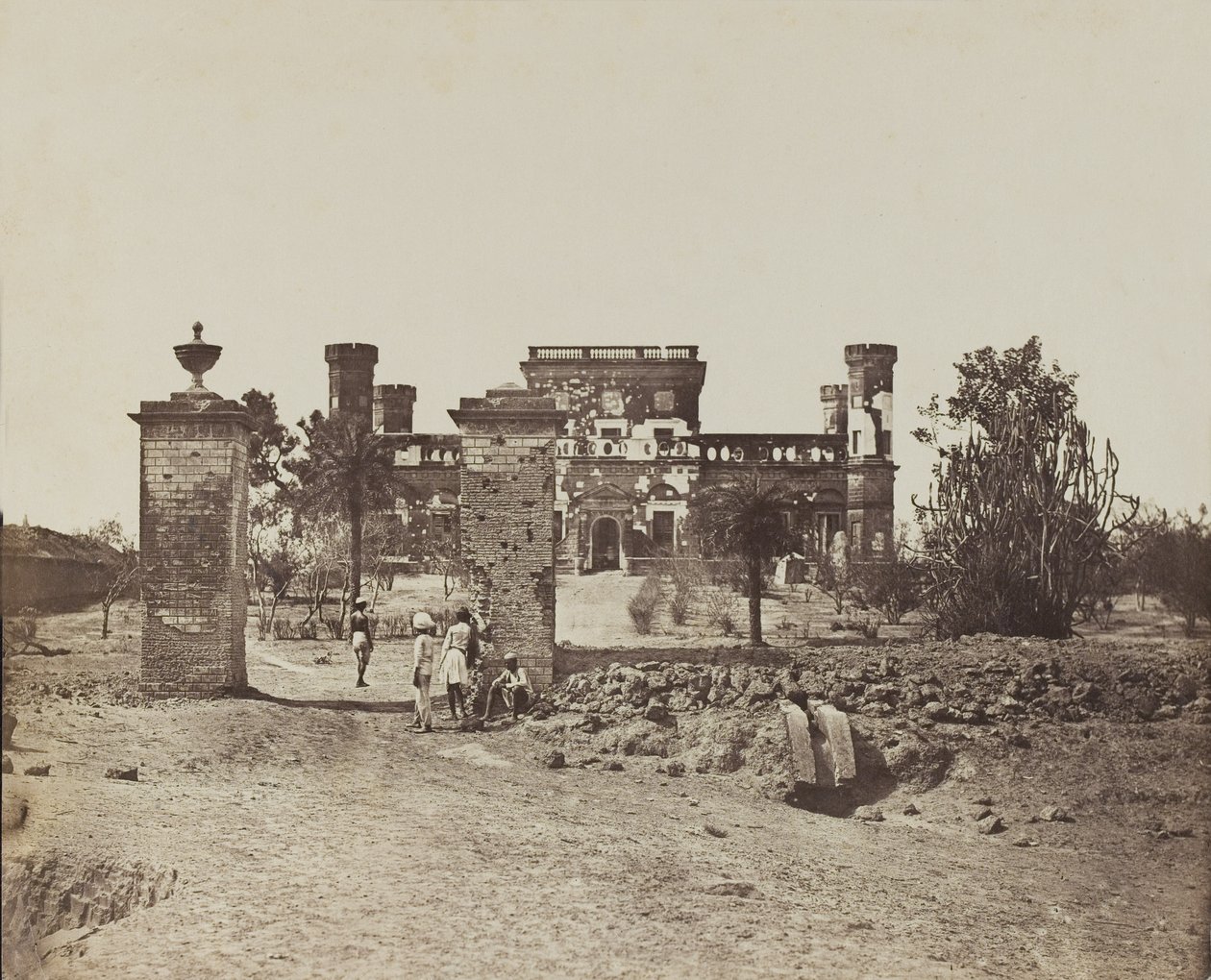 परित्यक्त घर, c.1858 द्वारा अंग्रेजी फोटोग्राफर