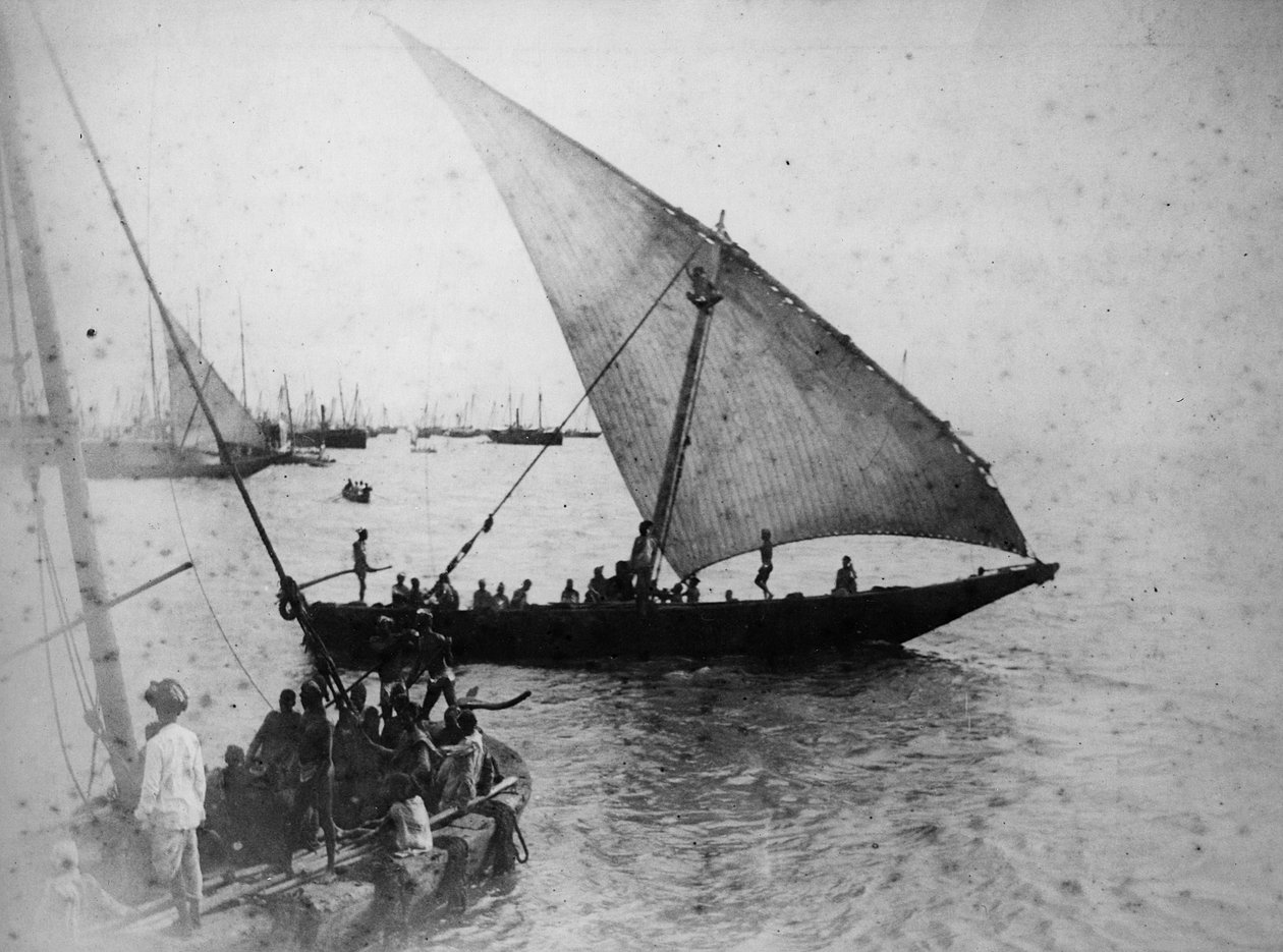 बॉम्बे: डुबाश बोट, 1870s द्वारा अंग्रेजी फोटोग्राफर