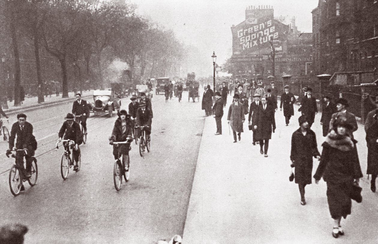 सिटी वर्कर्स ऑफिस के लिए, मई 1926 द्वारा अंग्रेजी फोटोग्राफर