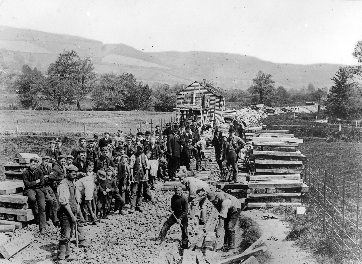 लिनटन und बार्नस्टेबल रेलवे का निर्माण, c.1890-98 द्वारा अंग्रेजी फोटोग्राफर