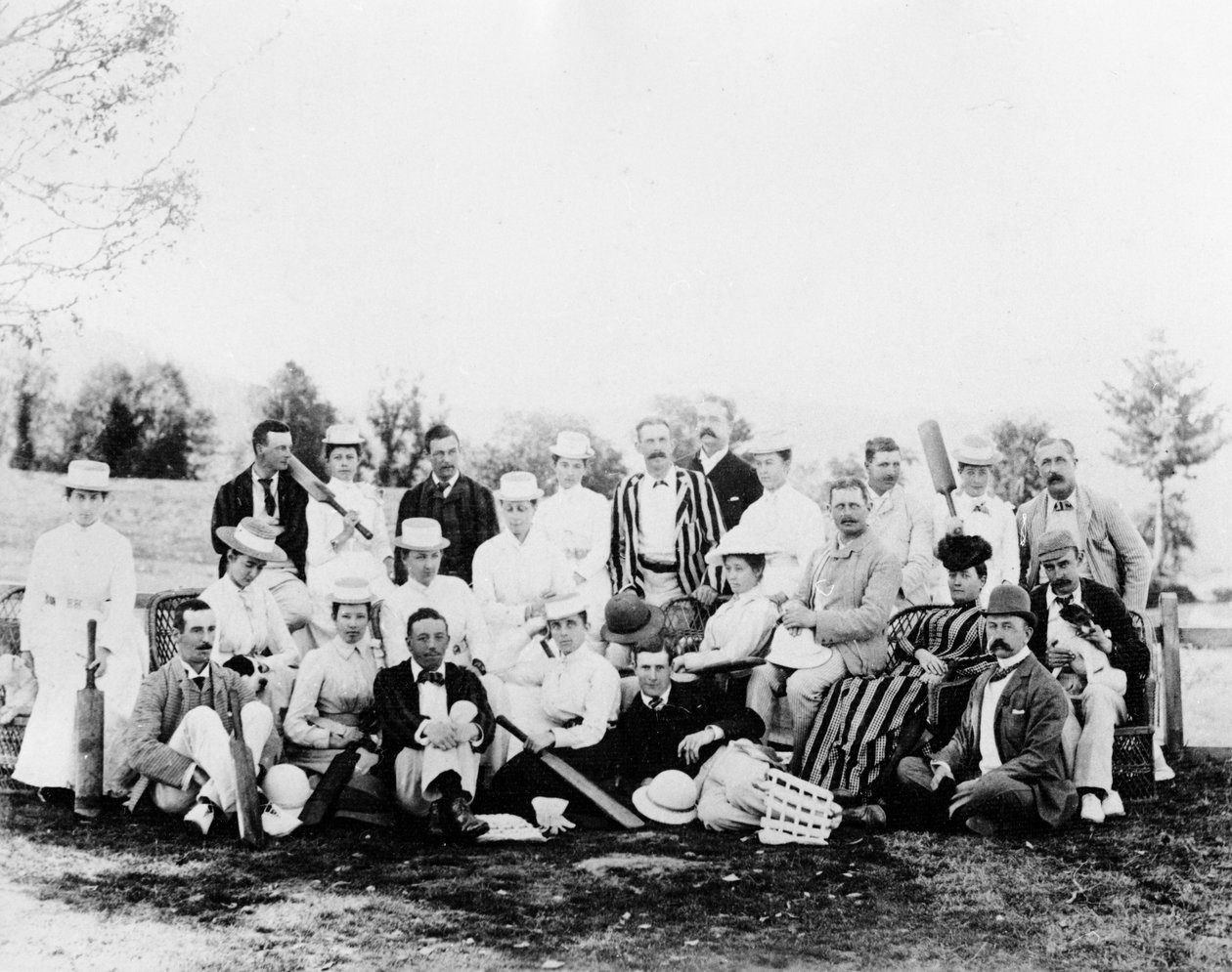 क्रिकेट पार्टी, c.1870s-90s द्वारा अंग्रेजी फोटोग्राफर