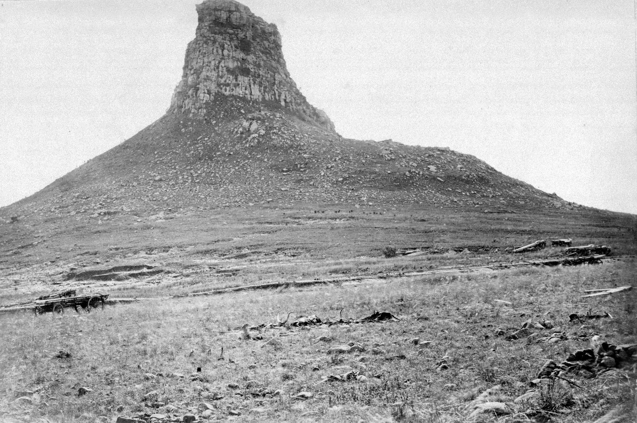 इसंडलवाना पर्वत, 1879 द्वारा अंग्रेजी फोटोग्राफर