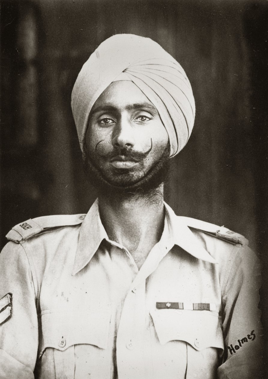 Portrait fo Naik Nand Singh, 1st Battalion, 11th Sikh Regiment, Burma, 1944  द्वारा अंग्रेजी फोटोग्राफर