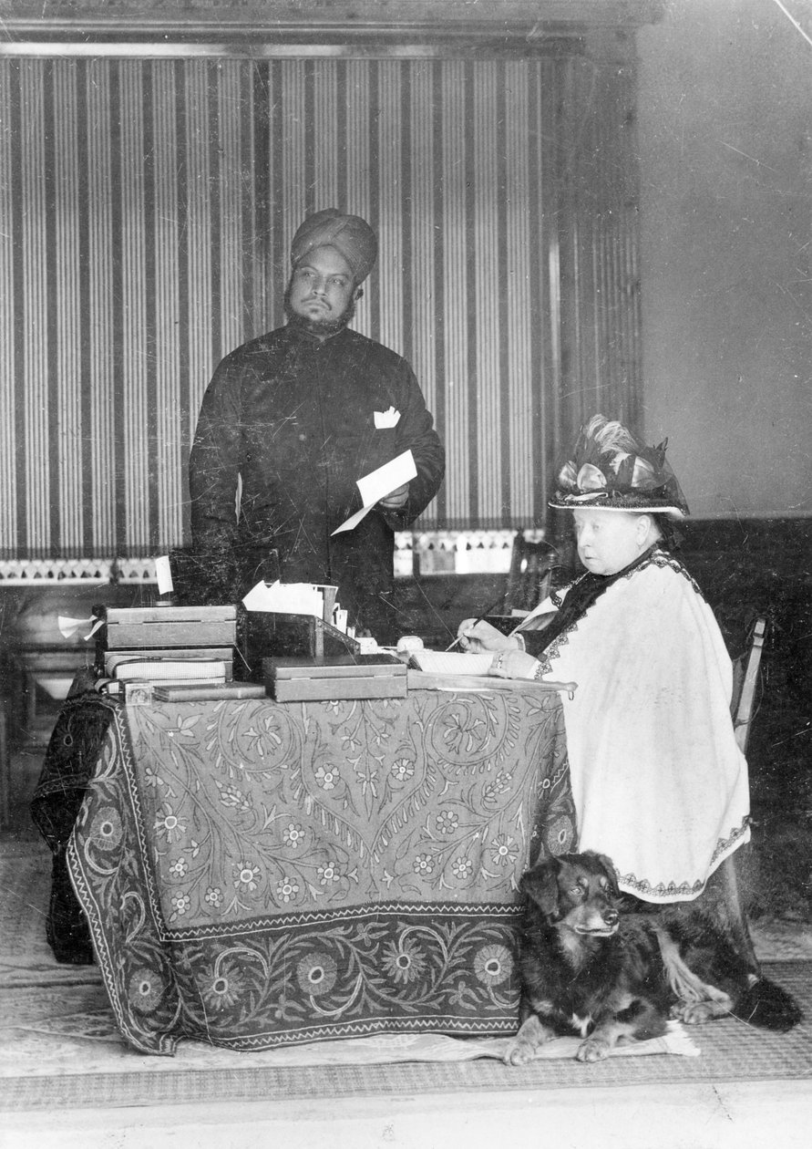 महारानी विक्टोरिया, भारत की महारानी और अब्दुल करीम द मुंशी, सी .894 द्वारा अंग्रेजी फोटोग्राफर