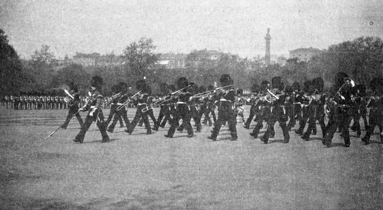 जन्मदिन की परेड के लिए पूर्वाभ्यास, द किंग, 25 मई 1901 से चित्रण द्वारा अंग्रेजी फोटोग्राफर