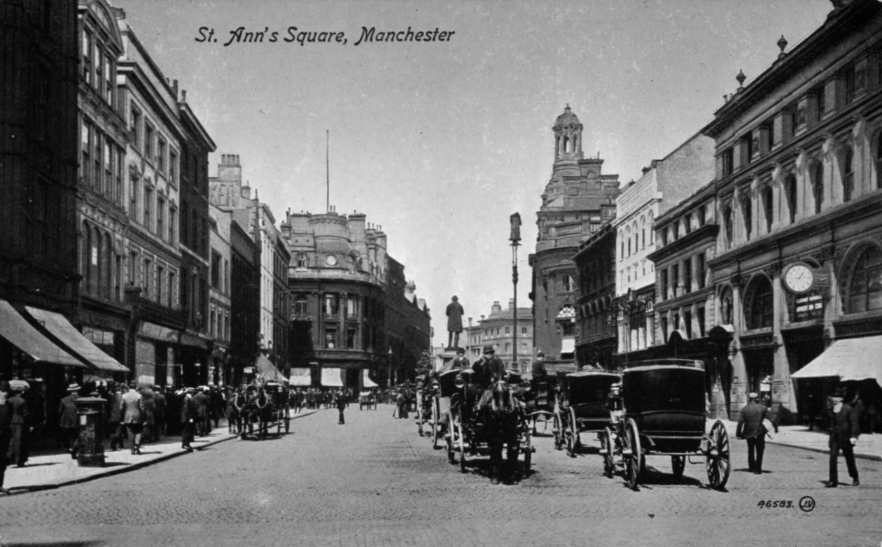 सेंट एन स्क्वायर, मैनचेस्टर, c.1910 द्वारा अंग्रेजी फोटोग्राफर