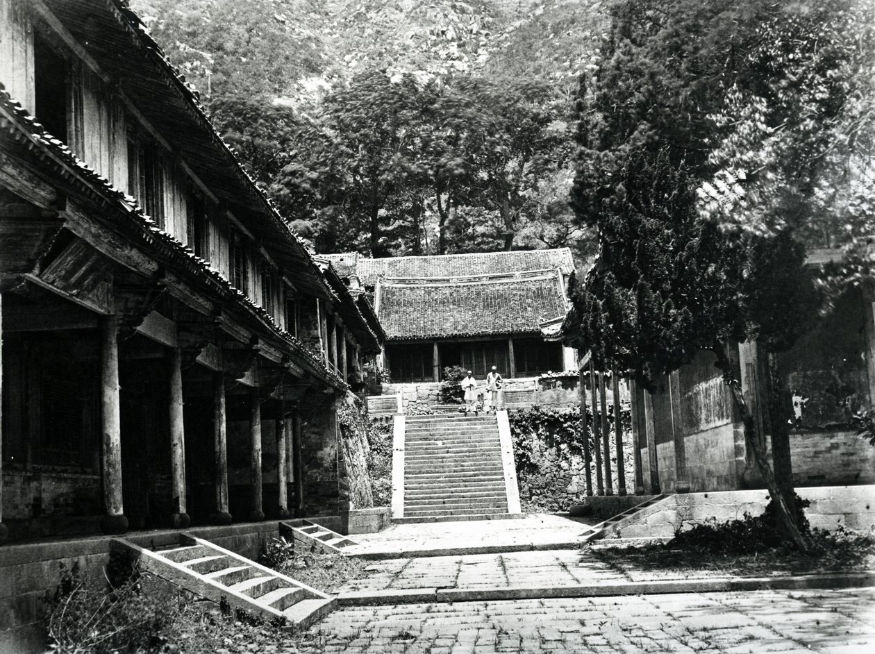 फू-टू का मंदिर, चुसान, c.1870s द्वारा अंग्रेजी फोटोग्राफर