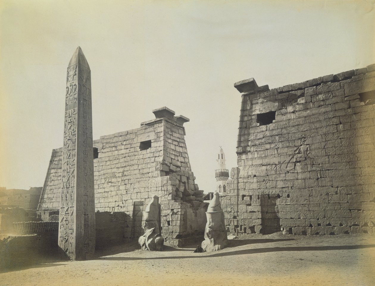 1878 में लक्सर का मंदिर द्वारा अंग्रेजी फोटोग्राफर