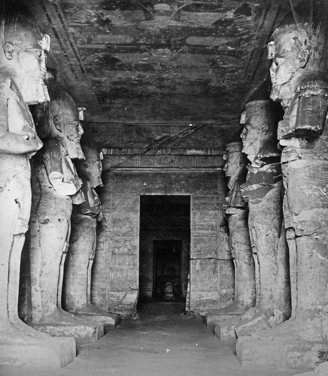 रमेस द्वितीय के मंदिर का आंतरिक भाग, c.1904-05 द्वारा अंग्रेजी फोटोग्राफर