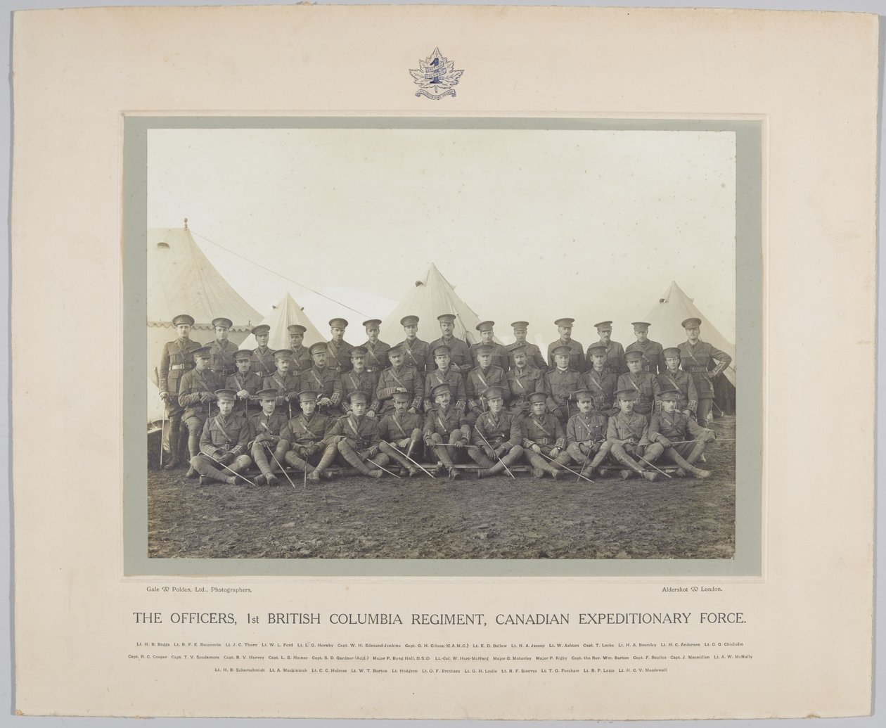 अधिकारी, 1 ब्रिटिश कोलंबिया रेजिमेंट, कनाडाई अभियान बल, 1918 द्वारा अंग्रेजी फोटोग्राफर