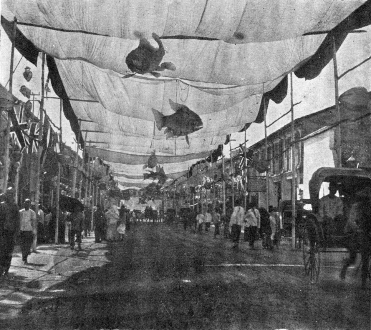 मेन स्ट्रीट, सिंगापुर में सजावट, द किंग से चित्रण, 25 मई 1901 द्वारा अंग्रेजी फोटोग्राफर