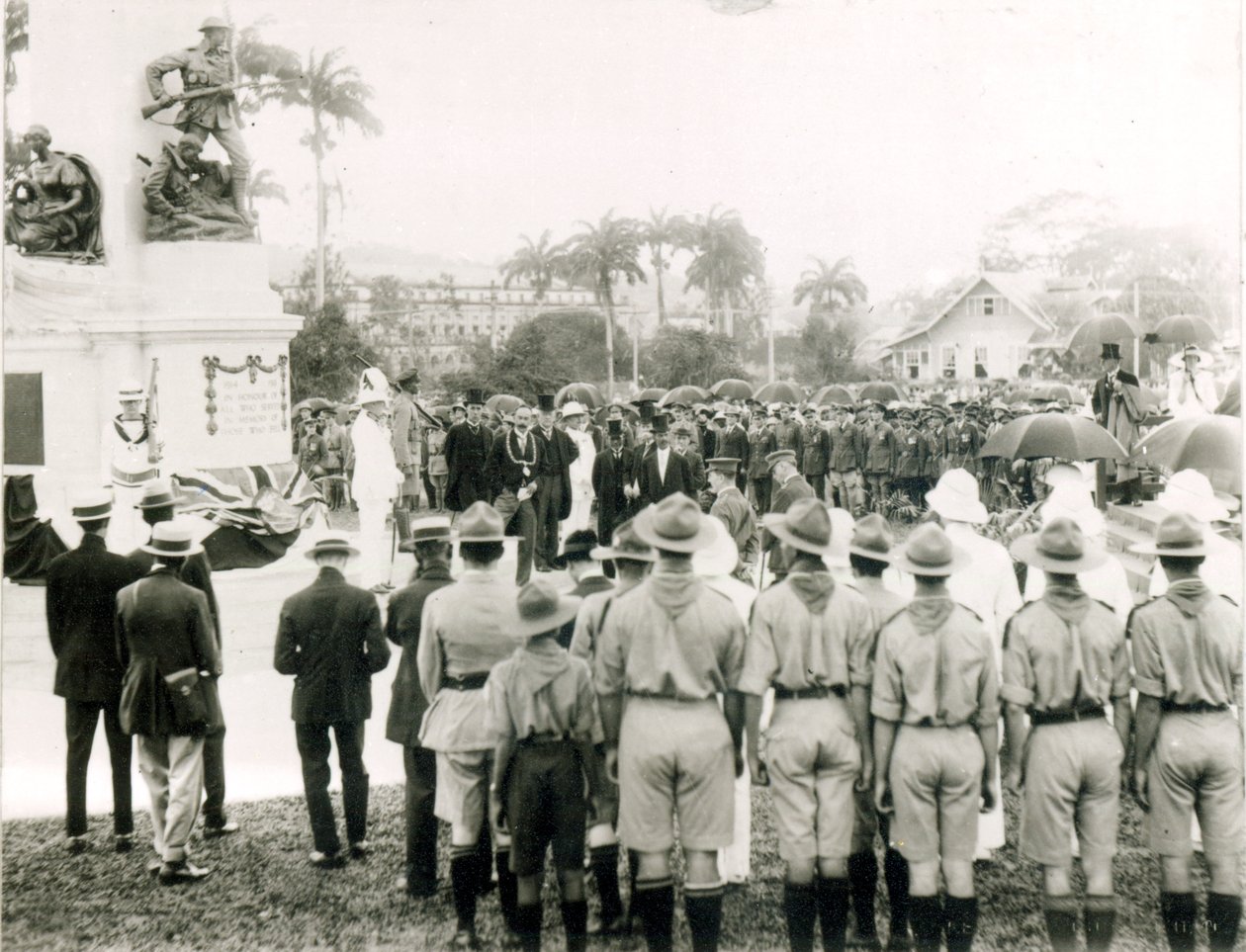 वार मेमोरियल का अनावरण, पोर्ट ऑफ स्पेन, त्रिनिदाद, c.1920 द्वारा अंग्रेजी फोटोग्राफर
