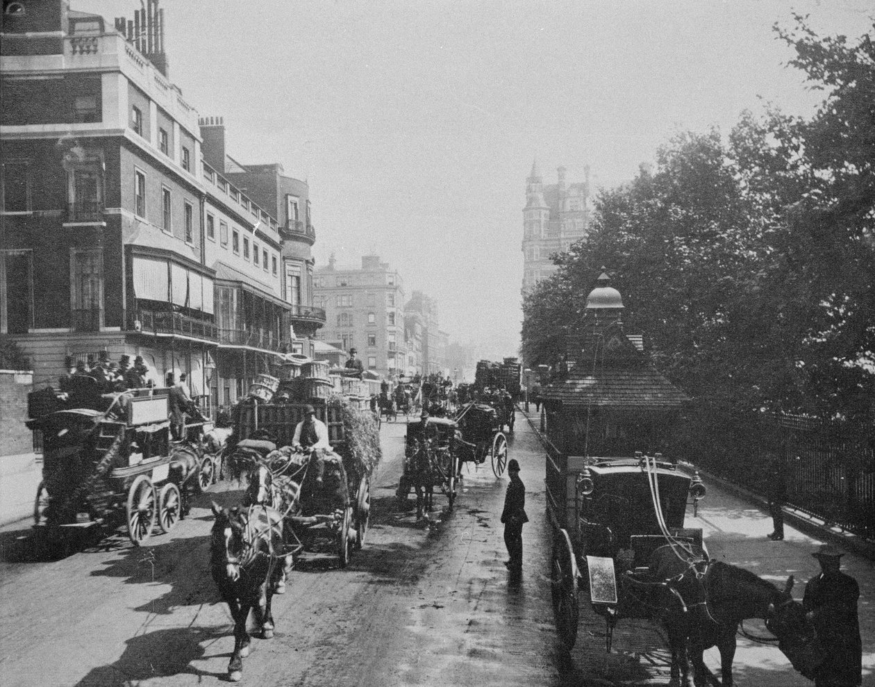 पिकाडिली का दृश्य, c.1900 द्वारा अंग्रेजी फोटोग्राफर