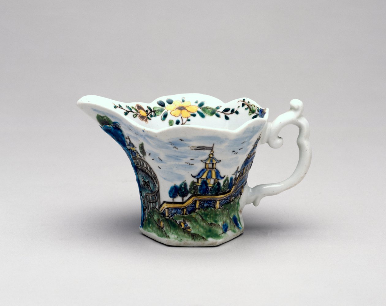 क्रीम बोट, वॉर्सेस्टर पोर्सिलेन, c.1755-58 (चीनी मिट्टी के बरतन) द्वारा अंग्रेजी स्कूल