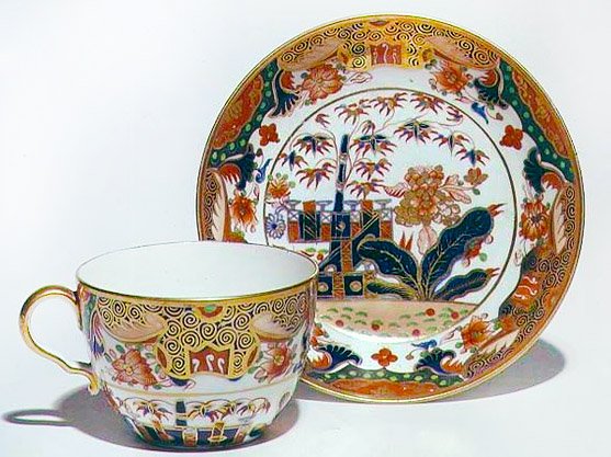 कप और तश्तरी, c.1815 (सिरेमिक) द्वारा अंग्रेजी स्कूल