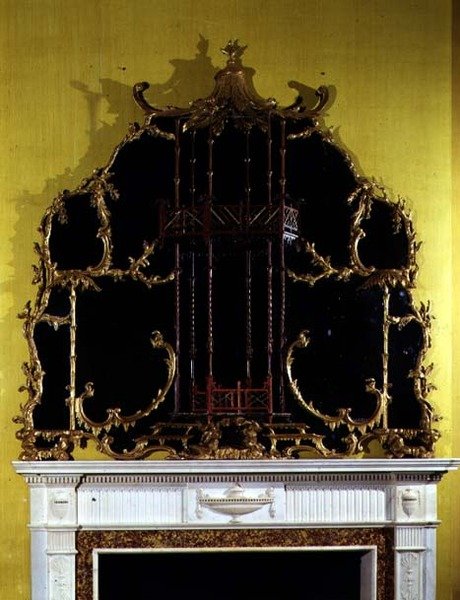 जॉर्ज II चिनोइसेरी ओवरमैंटल मिरर, c.1750 (गिल्टवुड) द्वारा अंग्रेजी स्कूल