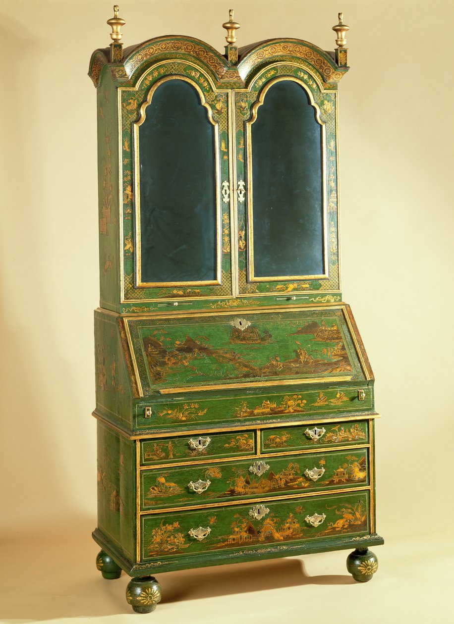 बॉल पैरों के साथ रानी ऐनी ब्यूरो कैबिनेट, c.1710 (हरा लाह) द्वारा अंग्रेजी स्कूल