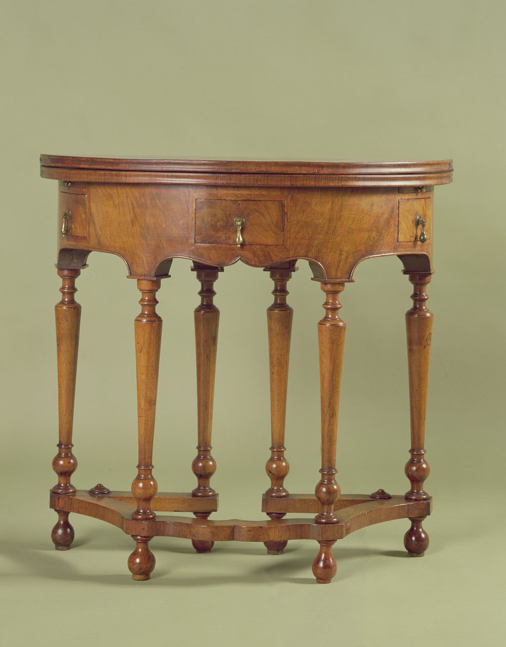 विलियम और मैरी कार्ड टेबल, c.1690 (अखरोट) द्वारा अंग्रेजी स्कूल