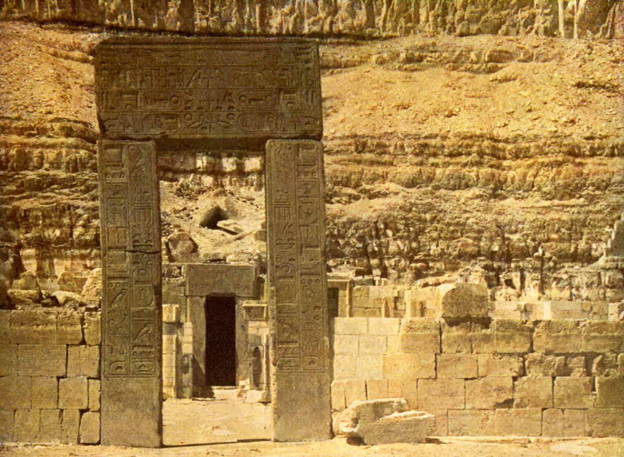 एल बहरी, मिस्र के मंदिर में पवित्र स्थान। द्वारा अंग्रेजी फोटोग्राफर