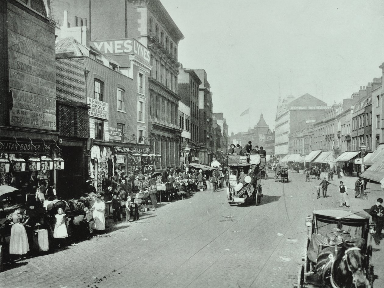 Shoreditch High Street: उत्तर की ओर, 1896 द्वारा अंग्रेजी फोटोग्राफर